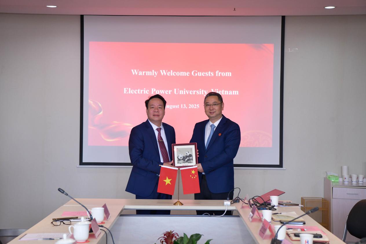 宋来接待越南电力大学代表团来访 宋来接待越南电力大学代表团来访