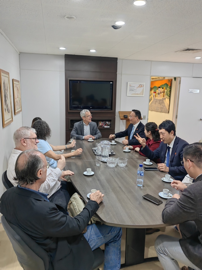 深化拉美合作,共促能源发展:我校代表团访问巴西、智利成果丰硕 深化拉美合作,共促能源发展:我校代表团访问巴西、智利成果丰硕