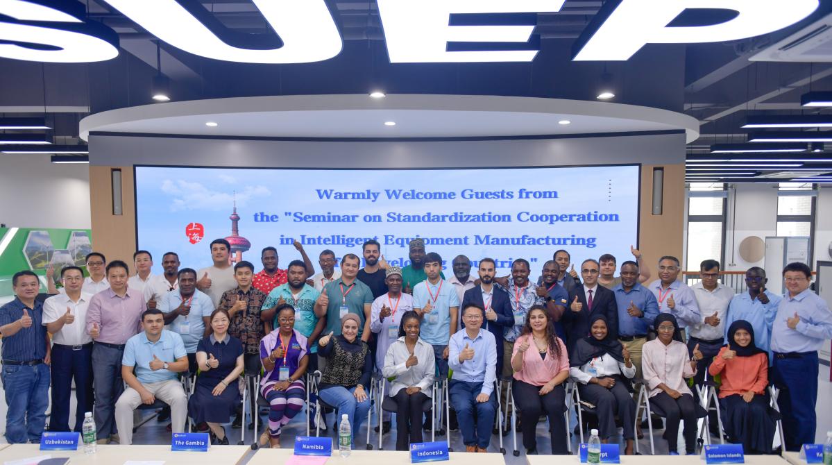 朱克勇接待埃及等10国来访外宾 朱克勇接待埃及等10国来访外宾