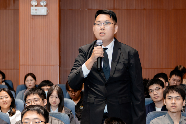 香港特别行政区第五任行政长官林郑月娥女士到访上海电力大学 香港特别行政区第五任行政长官林郑月娥女士到访上海电力大学