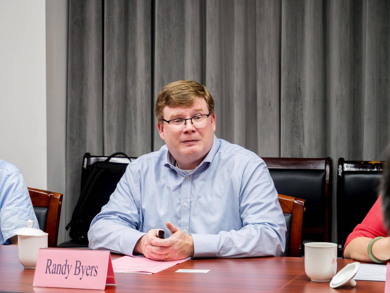 朱克勇接待美国达拉斯浸会大学来访代表团 朱克勇接待美国达拉斯浸会大学来访代表团